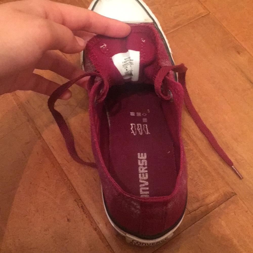 Converse - Picture 3 of 5